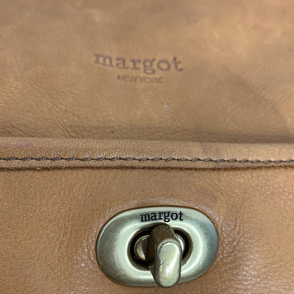 Margot Tan whiskey Leather turnlock crossbodybag - Picture 6 of 9